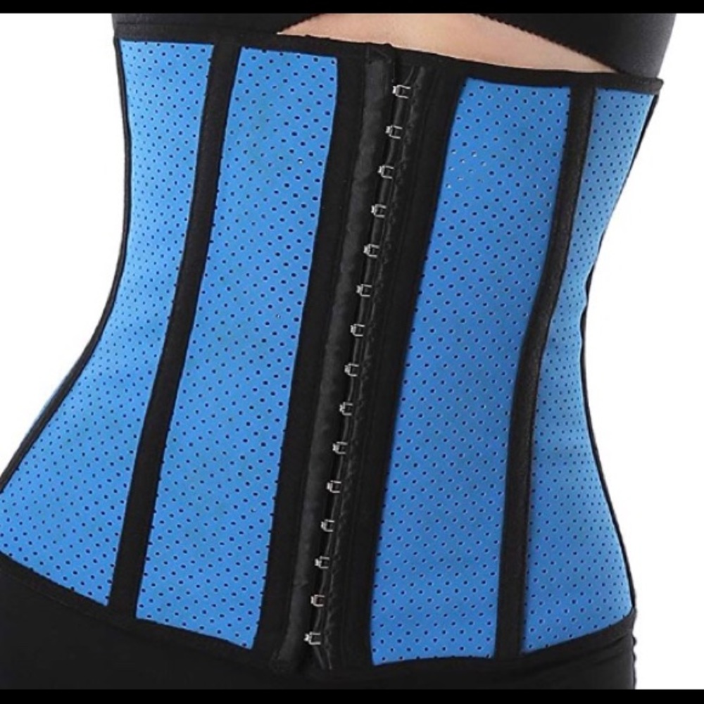 SHAPEWEAR by Core-Set
